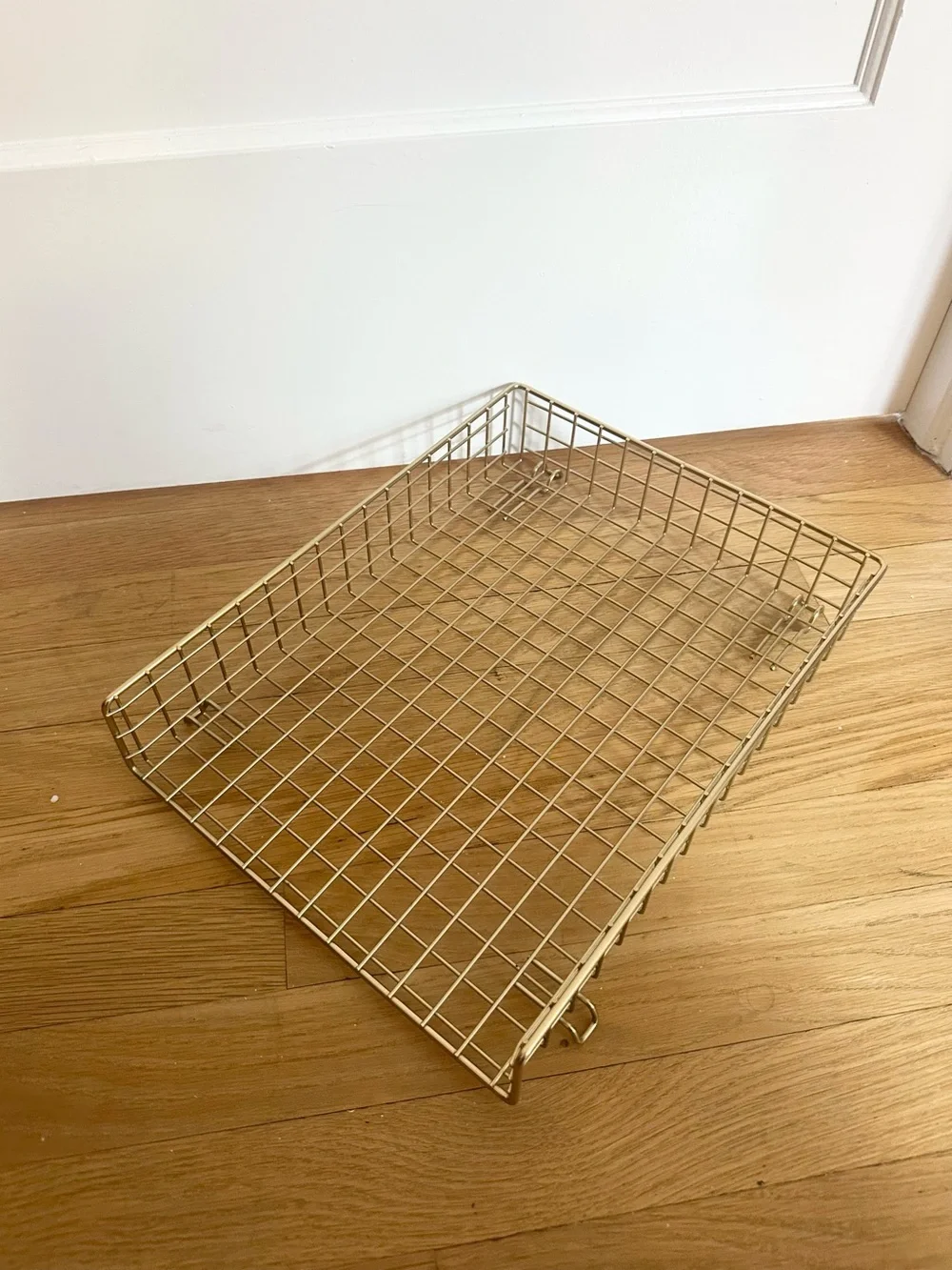 Grid Wire Letter Tray - Gold